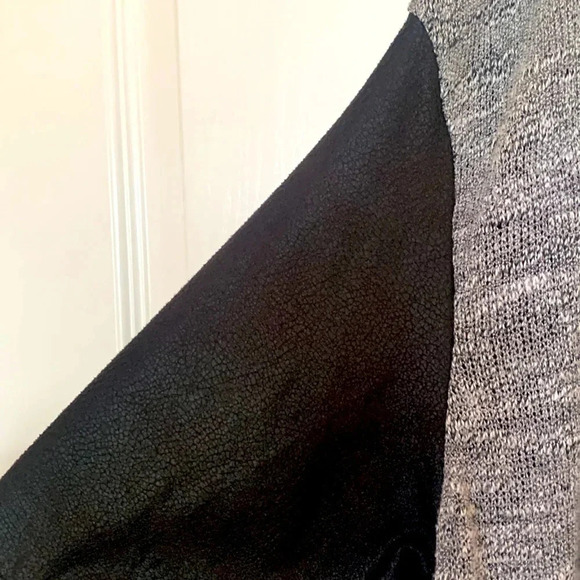 WMS MONROW grey with black short sleeves buttonless cardigan knit size medium - Picture 3 of 5